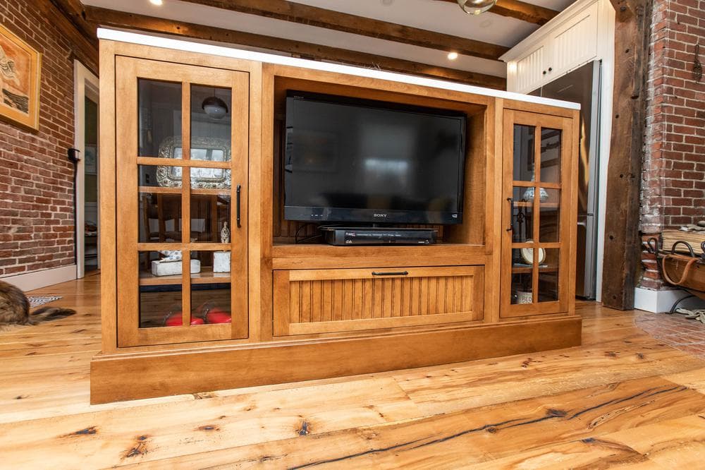 Williston Farmhouse image 3