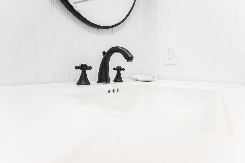 Williston Farmhouse image 11