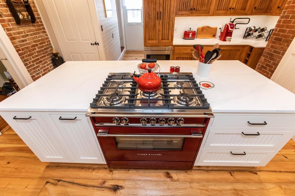 Williston Farmhouse image 20