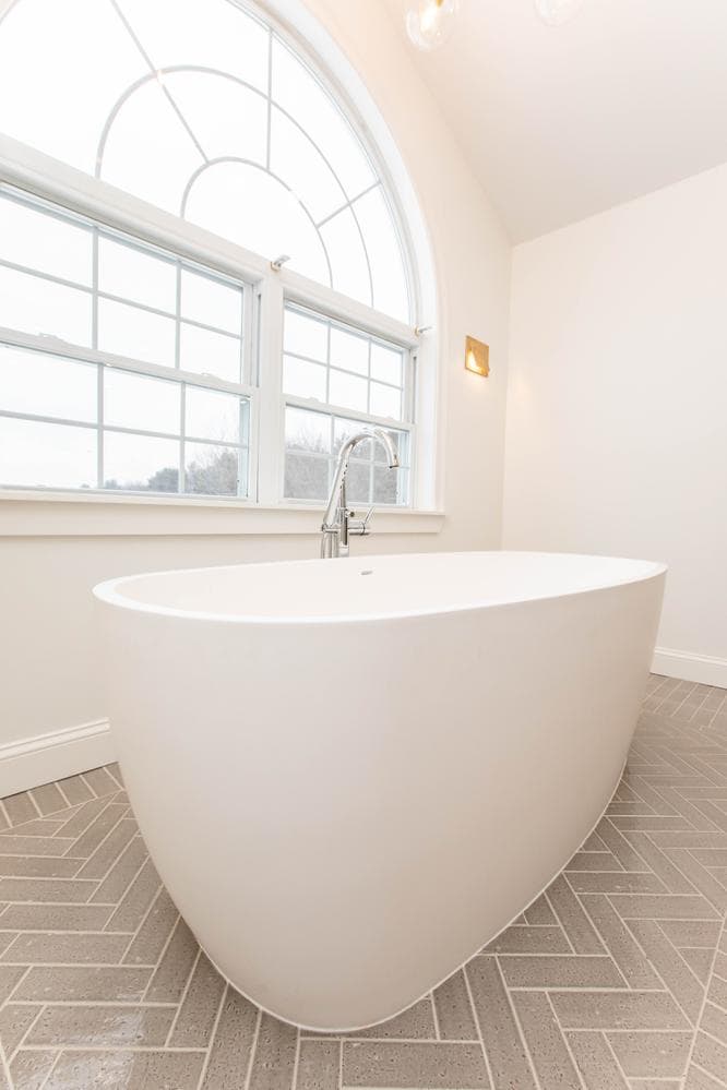 Poor Farm Road Bathroom image 84