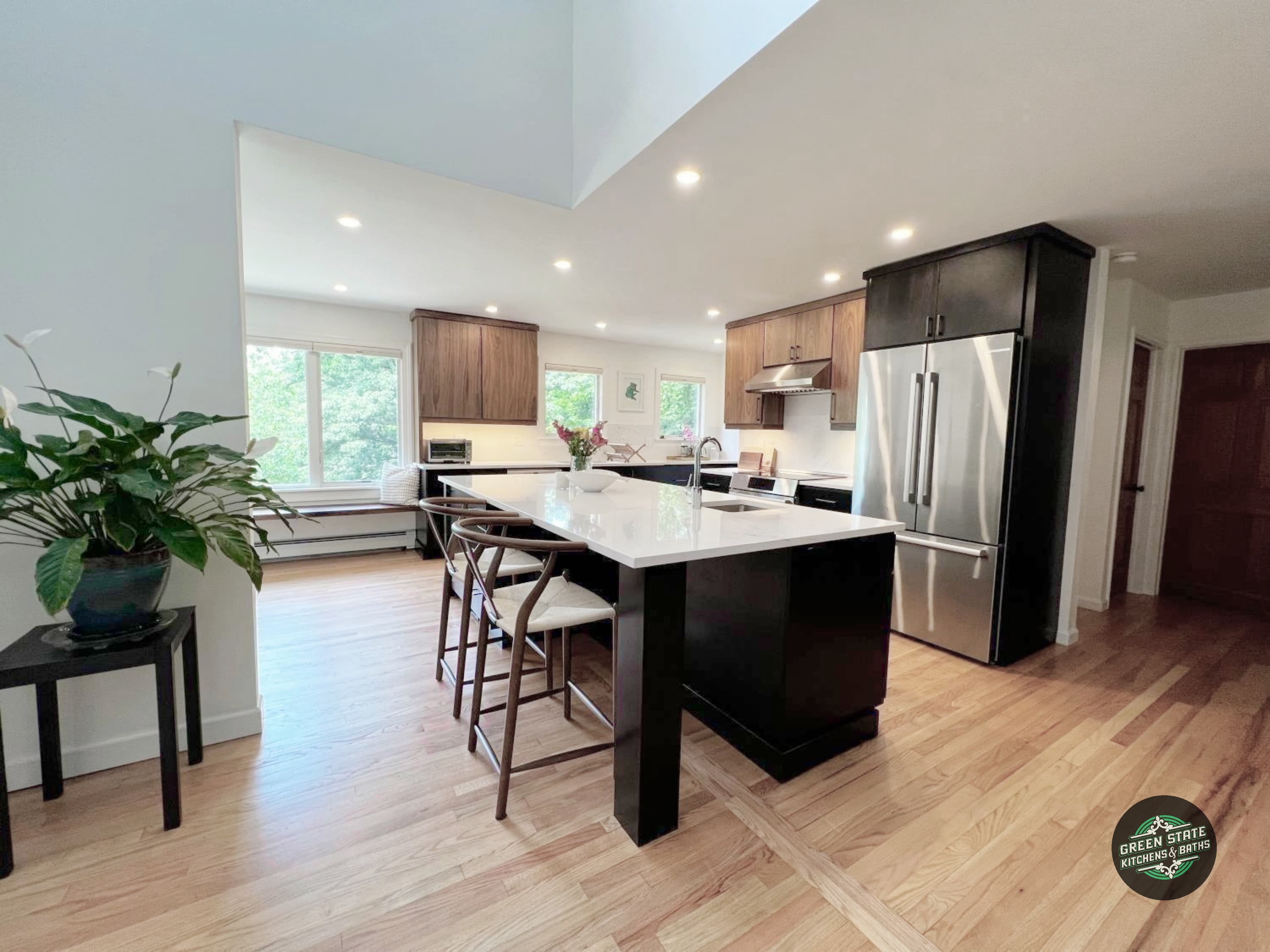 Deforest Heights image 11