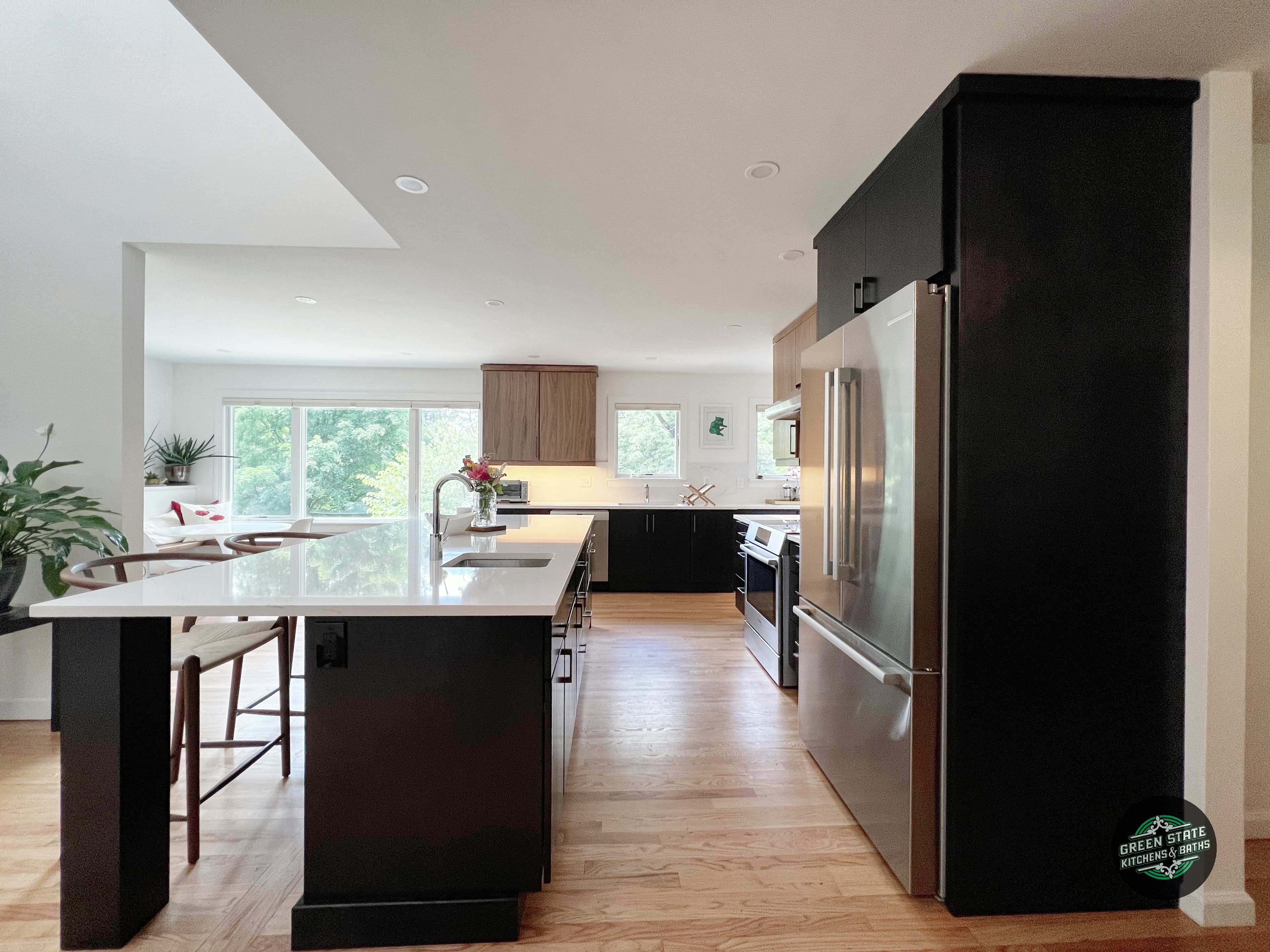 Deforest Heights image 13