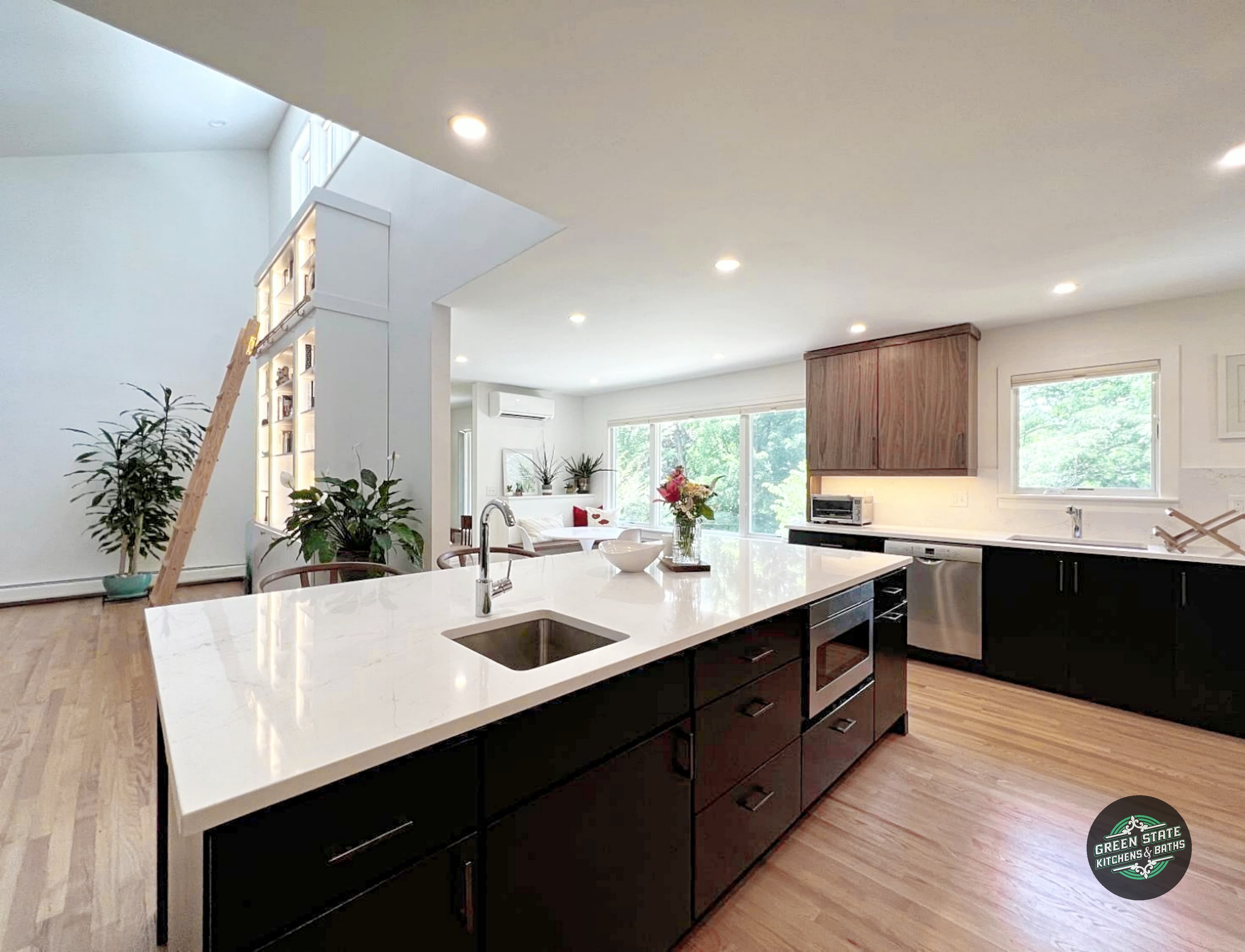 Deforest Heights image 14