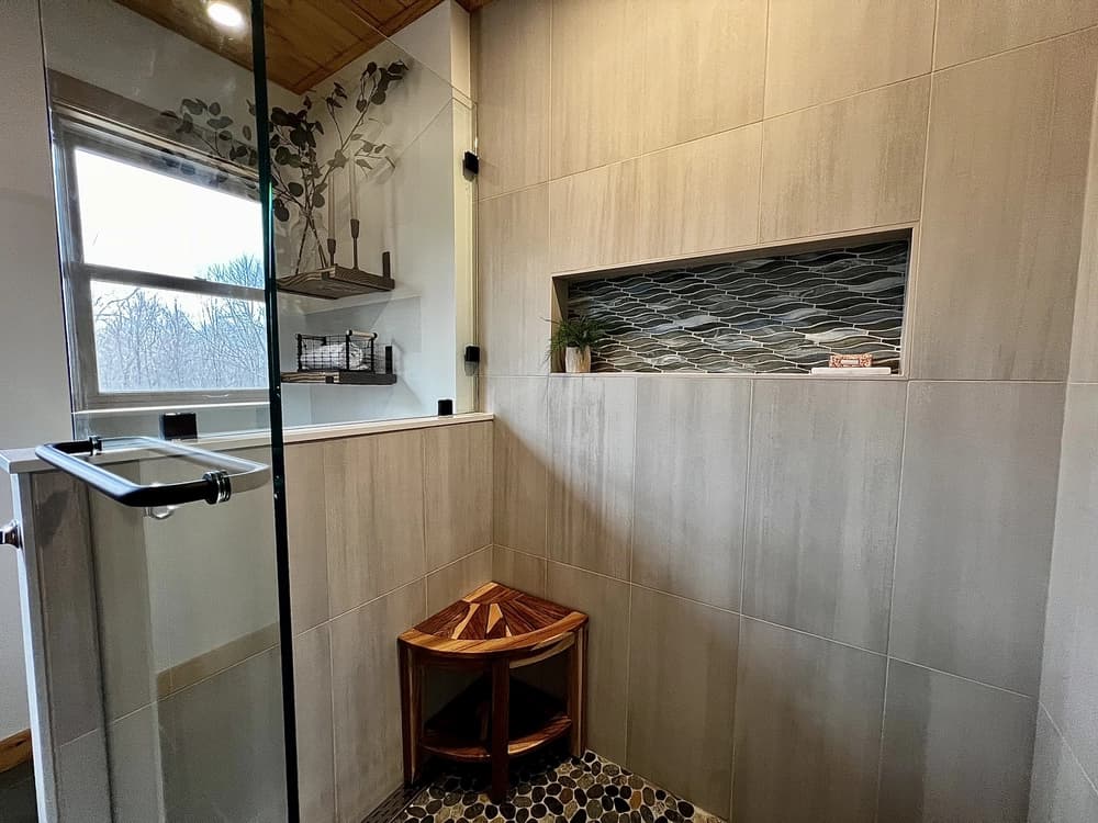 Pleasant Valley image 8